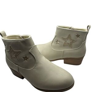 Blowfish Malibu Girl’s Size 5‎ Cream Star Ankle Boots Side Zipper